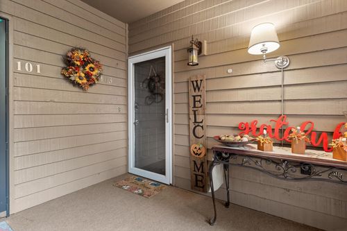 unit-103-4319 Lakeshore Ln, Chattanooga, TN, 37415-7172 | Card Image