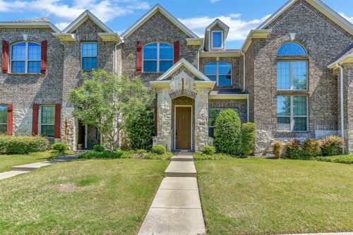 679 Emily Ln, Richardson, TX, 75081-0001 | Card Image