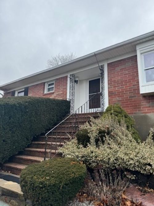 a-15A West St, Woburn, MA, 01801-1822 | Card Image