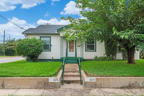1124 E Mulkey St, Fort Worth, TX, 76104-6551 | Card Image