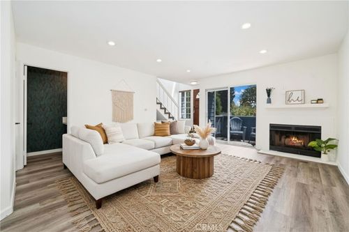 c-101 W Spring, Long Beach, CA, 90806 | Card Image