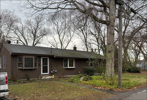 26 Meadow Sweet Trl, Saunderstown, RI, 02874-2363 | Card Image