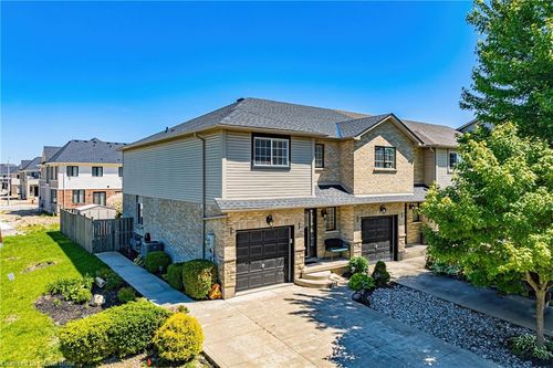 225 Dicenzo Dr, Hamilton, ON, L9B2X7 | Card Image