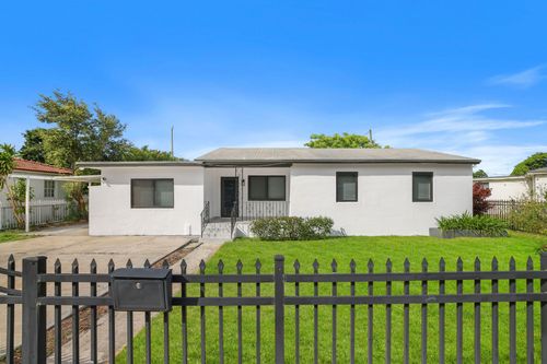 9001 Nw 32nd Court Road, Miami, FL, 33147 | Card Image