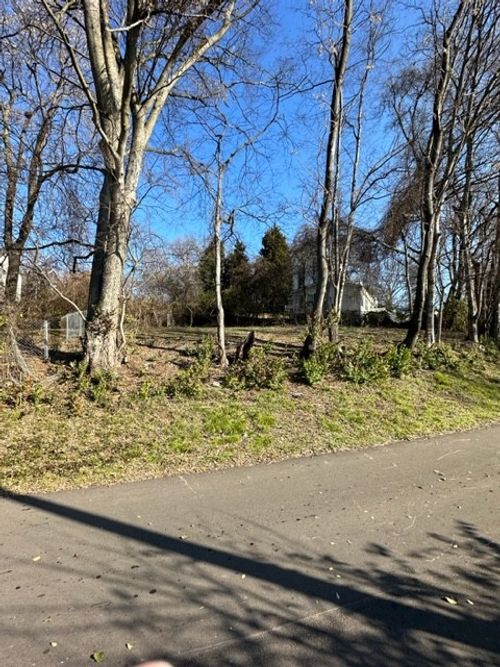 1002 Ozark St, Nashville, TN, 37206-3846 | Card Image