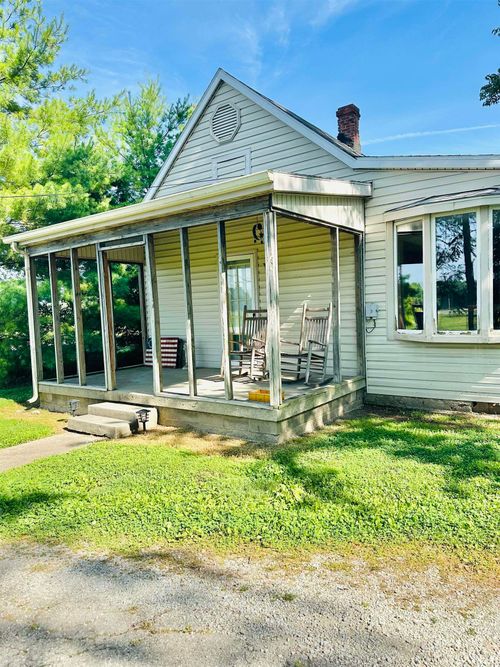 2880 S Andrews Rd, Yorktown, IN, 47396-9672 | Card Image