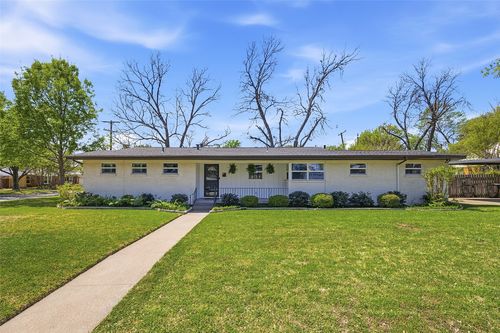 4632 Norwich Dr, Fort Worth, TX, 76109-5210 | Card Image