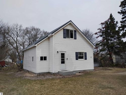 511 E Woodworth St, Mt Pleasant, MI, 48858-1721 | Card Image