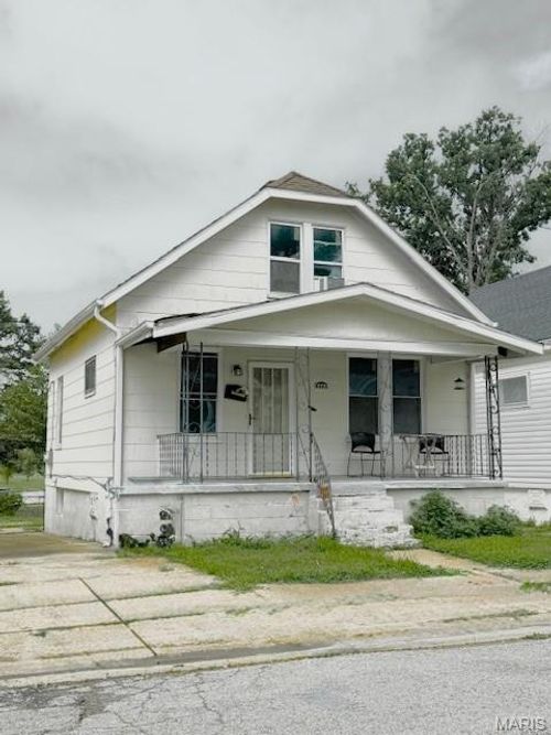 4666 Tesson St, Saint Louis, MO, 63116-1035 | Card Image
