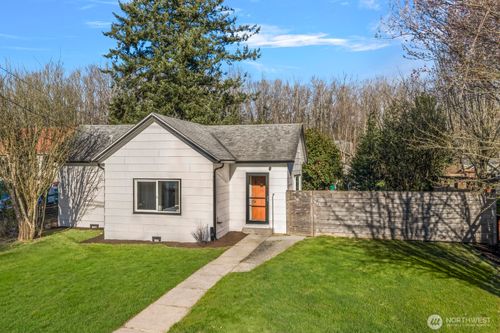 8164 Falls Ave Se, Snoqualmie, WA, 98065-5169 | Card Image