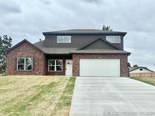 1528 E Grayson Ave, Sapulpa, OK, 74066-4908 | Card Image