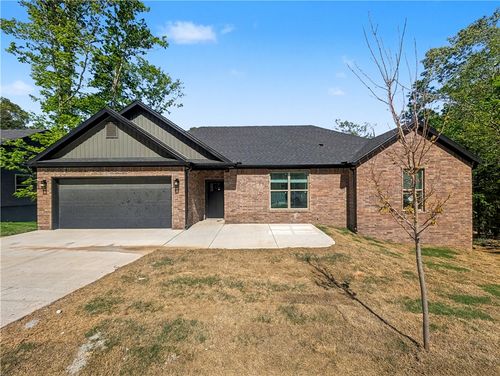 92 Ayr Dr, Bella Vista, AR, 72715-3605 | Card Image