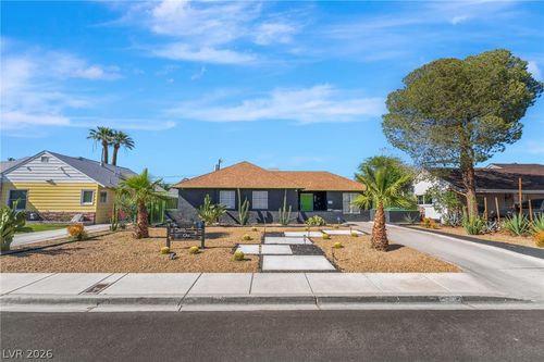 1021 Griffith Ave, Las Vegas, NV, 89104-1653 | Card Image