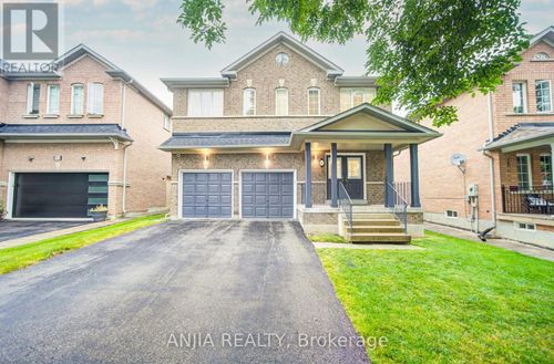 94 Cynthia Jean St, Markham, ON, L6C2W6 | Card Image
