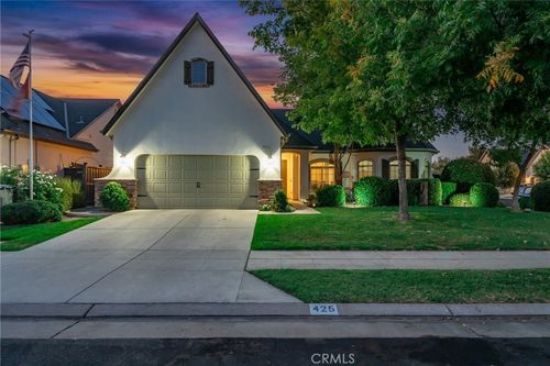 425 W Trenton Ave, Clovis, CA, 93619-0409 | Card Image
