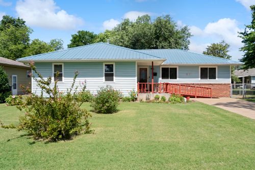507 S Thompson St, Vinita, OK, 74301-4639 | Card Image