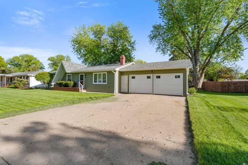 847 Eastgate, Vermillion, SD, 57069 | Card Image