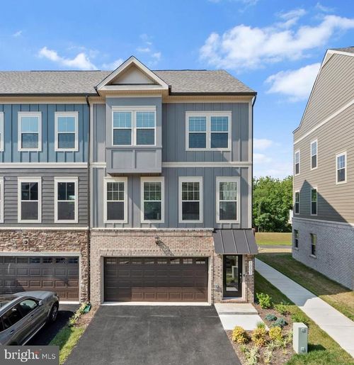 1051 Venifena Ter Se, LEESBURG, VA, 20175-4778 | Card Image