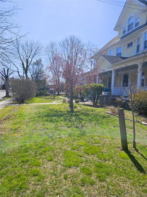 1-2770 Academy Street, Hempstead, NY, 11572 | Card Image