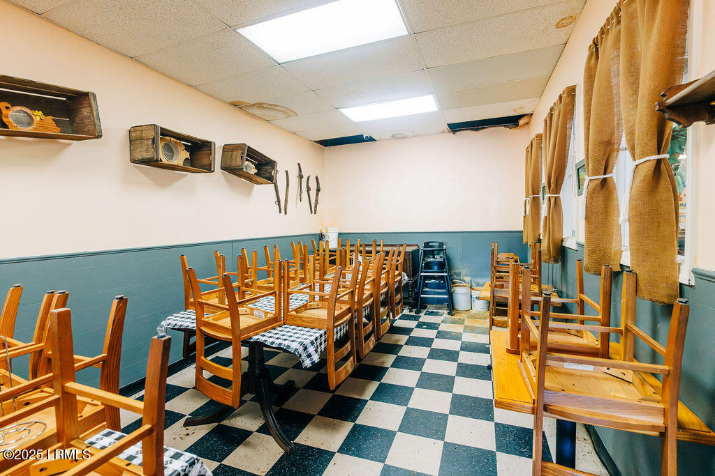 Commercial Sale in Beaufort 2