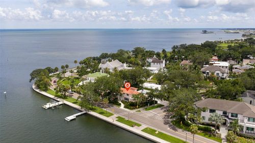 1846 Coffee Pot Blvd Ne, St Petersburg, FL, 33704-4664 | Card Image