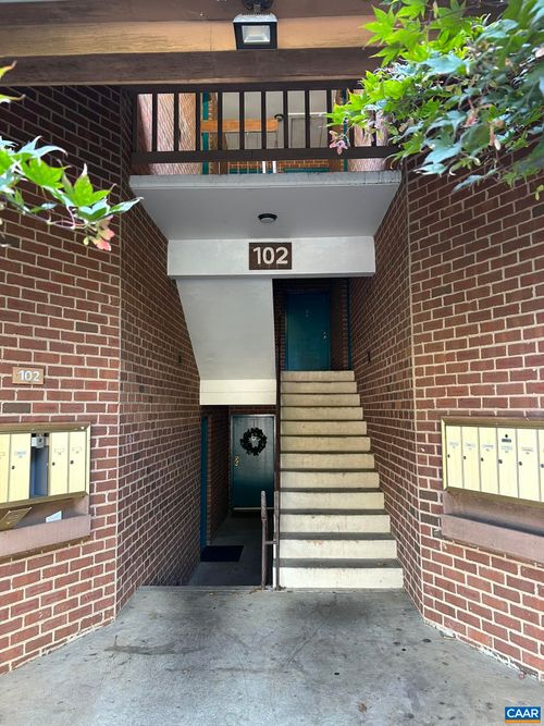 10-102 Turtle Creek Rd, CHARLOTTESVILLE, VA, 22901 | Card Image