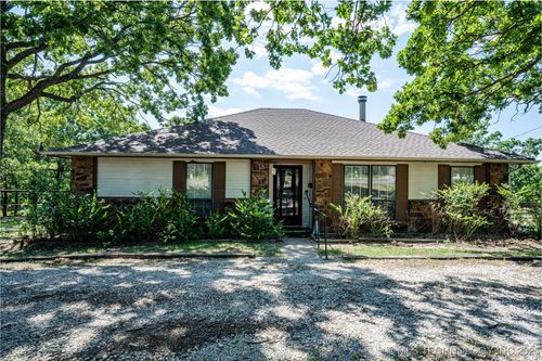 195 County Road 1755, Osage, OK, 74054-1001 | Card Image