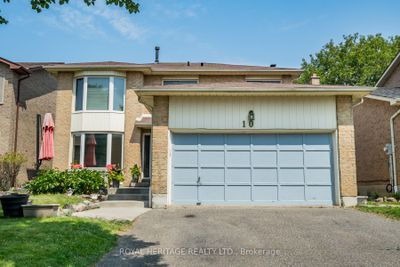 10 Mowat Crt, House other with 4 bedrooms, 3 bathrooms and 4 parking in Whitby ON | Image 2