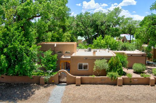 39 Priestly Pl, Corrales, NM, 87048-9323 | Card Image