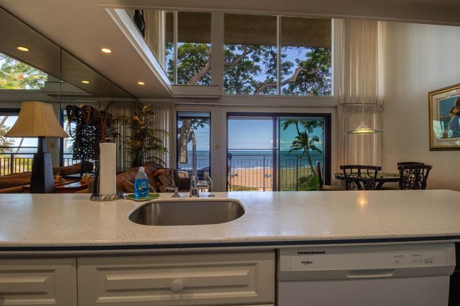 APT-9 - 2230 S Kihei Rd, Condo with 2 bedrooms, 2 bathrooms and null parking in Kihei HI | Image 5