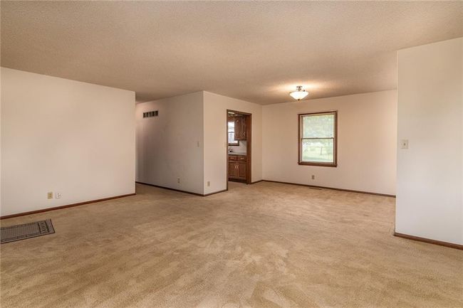 Bright and open living room | Image 6