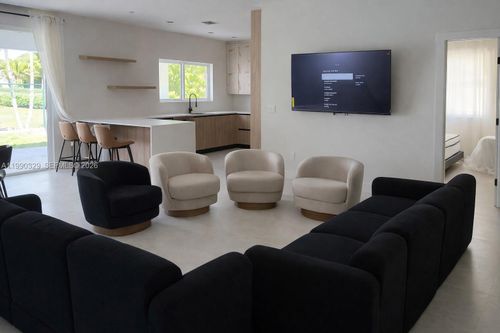 0-5204 Sw 159th Ct, Miami, FL, 33185 | Card Image