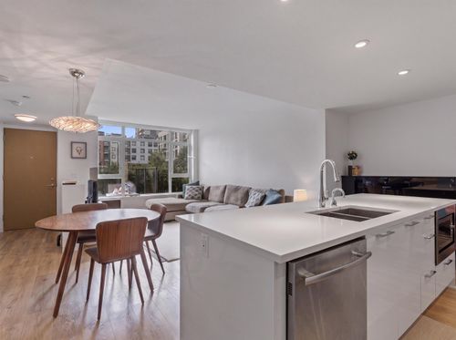 th112-3565 Sawmill Crescent, Vancouver, BC, V5S0C9 | Card Image
