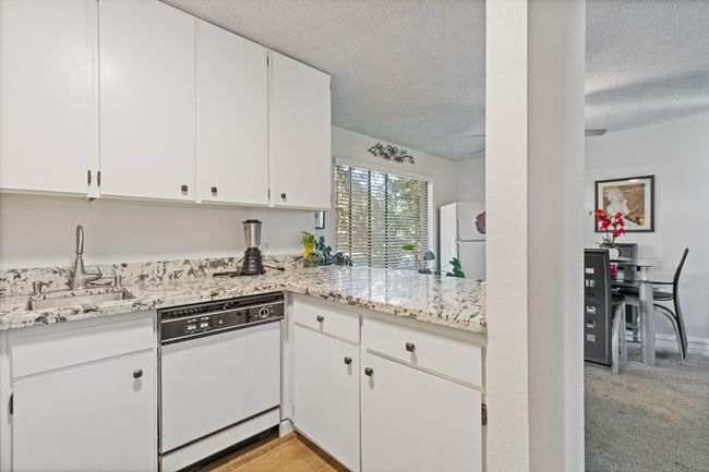 UNIT-4 - 2200 Woodside Ln, Condo with 2 bedrooms, 1 bathrooms and null parking in Sacramento CA | Image 12