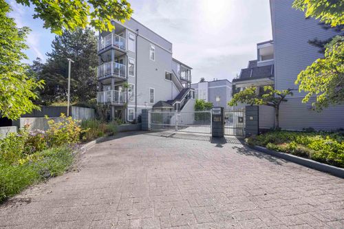 40-7345 Sandborne Ave, Burnaby, BC, V3N4W6 | Card Image