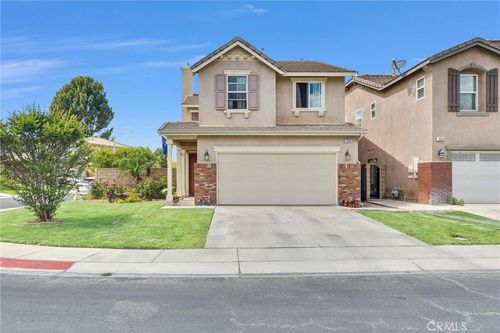 7969 Shadow Trails Ln, Jurupa Valley, CA, 92509-7008 | Card Image