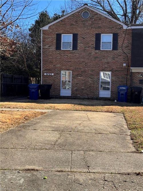 5865 Pickering St, Virginia Beach, VA, 23462-5659 | Card Image