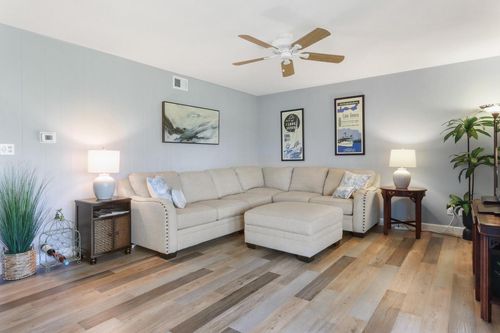 8-348 County Road B, Fontana, WI, 53125 | Card Image