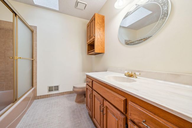 Main level second bath. | Image 12