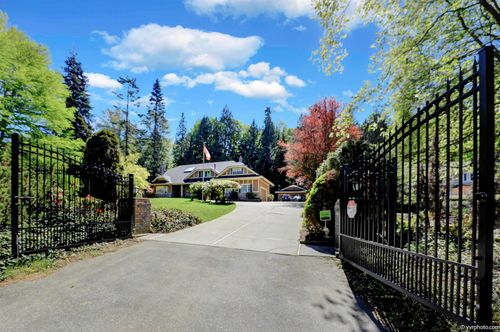 13736 Crescent Rd, Surrey, BC, V4P1K8 | Card Image