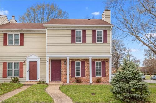 942 Brigantine Court, Chesapeake, VA, 23320 | Card Image