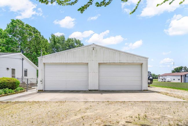 10096 Cherry Valley Rd, House other with 2 bedrooms, 2 bathrooms and 6 parking in GENOA IL | Image 15