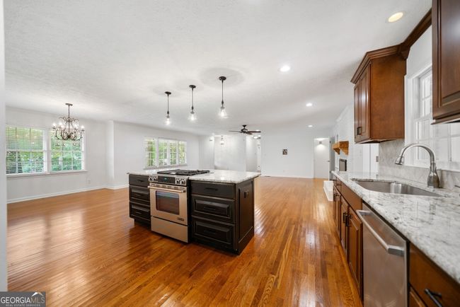 2985 Medinah Ct, House other with 3 bedrooms, 2 bathrooms and null parking in Chamblee GA | Image 10