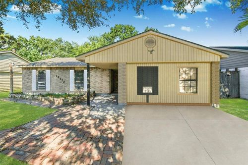 16210 Lazy Ridge Rd, Houston, TX, 77053-4617 | Card Image