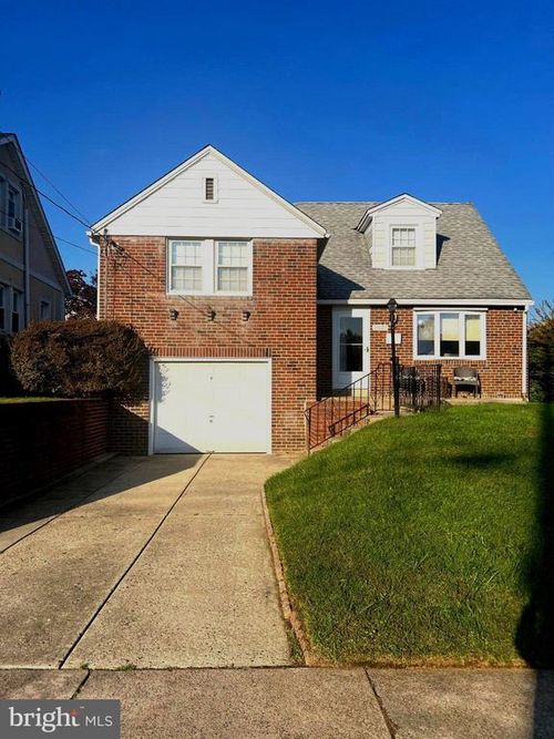1821 Emerson St, PHILADELPHIA, PA, 19152-2303 | Card Image