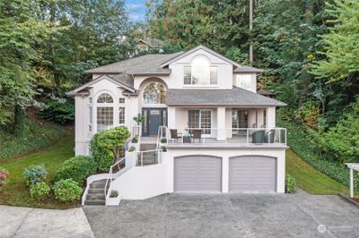 16875 SE 38th Place, House other with 4 bedrooms, 2 bathrooms and 5 parking in Bellevue WA | Image 1