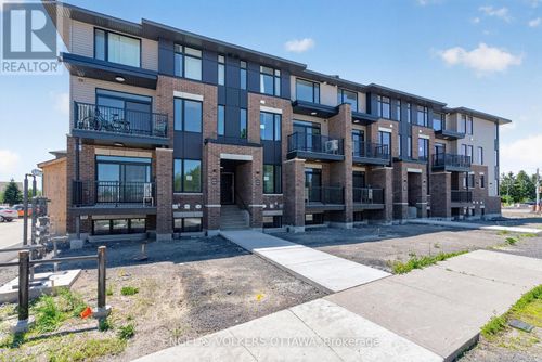 114 Stardust Private, Ottawa, ON, K1T3W6 | Card Image