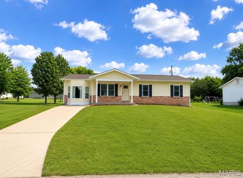 10481 Simmental Ln, Potosi, MO, 63664-1262 | Card Image