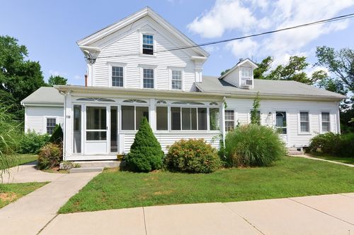 118 Main St, Norfolk, MA, 02056-1418 | Card Image
