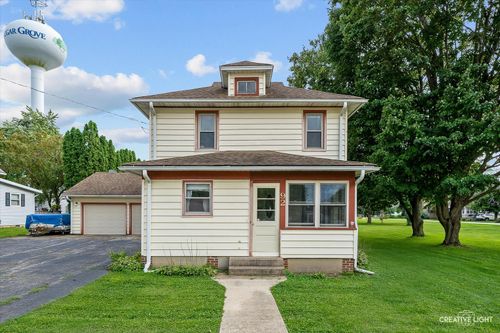92 Maple St, Sugar Grove, IL, 60554-5439 | Card Image
